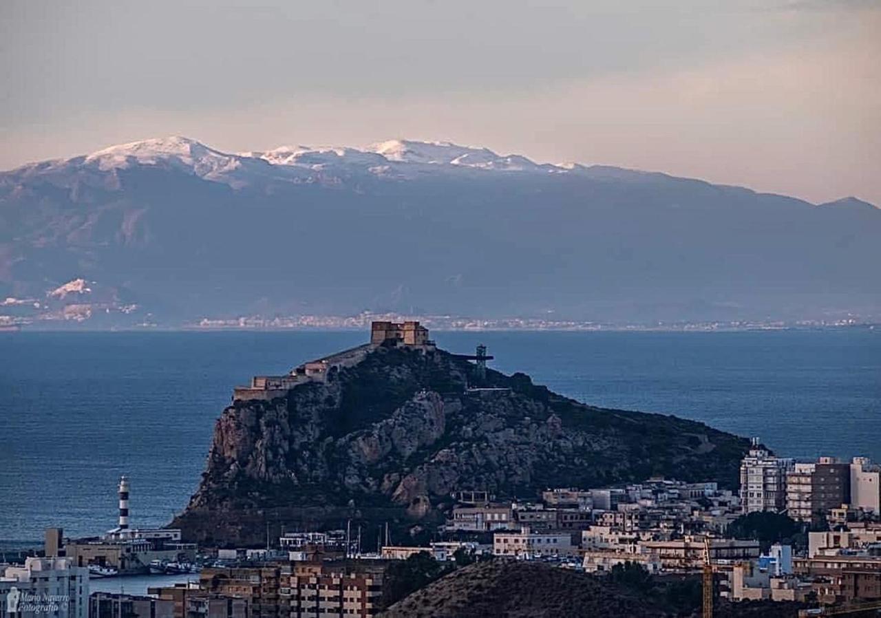 La Paloma, Chalet A Pie De Playa أغيلاس المظهر الخارجي الصورة